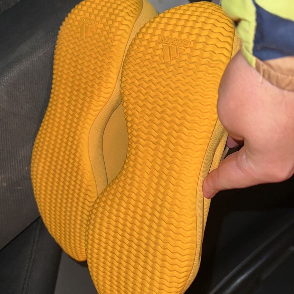 Yeezy Knit RNRS 9US SULFUR - Picture 6 of 8